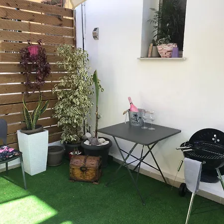 Hébergement de vacances Casa Fiore - 2 Bed House 10 Mins Walk To Centre *