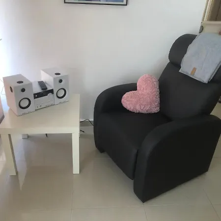 Hébergement de vacances Casa Fiore - 2 Bed House 10 Mins Walk To Centre Rhodes City