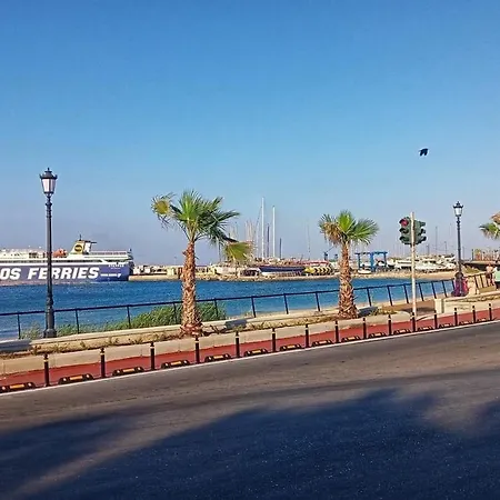 Casa Fiore - 2 Bed House 10 Mins Walk To Centre Hébergement de vacances Rhodes City