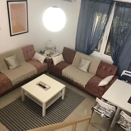 Casa Fiore - 2 Bed House 10 Mins Walk To Centre * Rhodes City