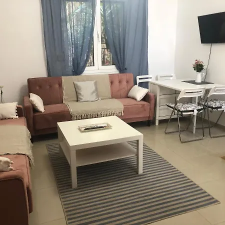 Hébergement de vacances Casa Fiore - 2 Bed House 10 Mins Walk To Centre *