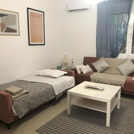 Casa Fiore - 2 Bed House 10 Mins Walk To Centre * Rhodes City