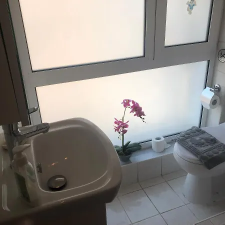 Casa Fiore - 2 Bed House 10 Mins Walk To Centre Hébergement de vacances