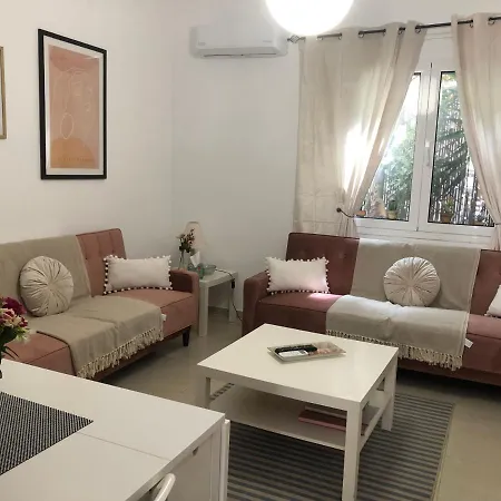 Hébergement de vacances Casa Fiore - 2 Bed House 10 Mins Walk To Centre *